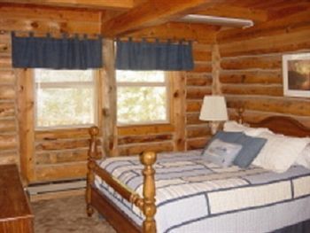 Pinewoods Resort And Rv Park Duck Creek Village Exterior foto