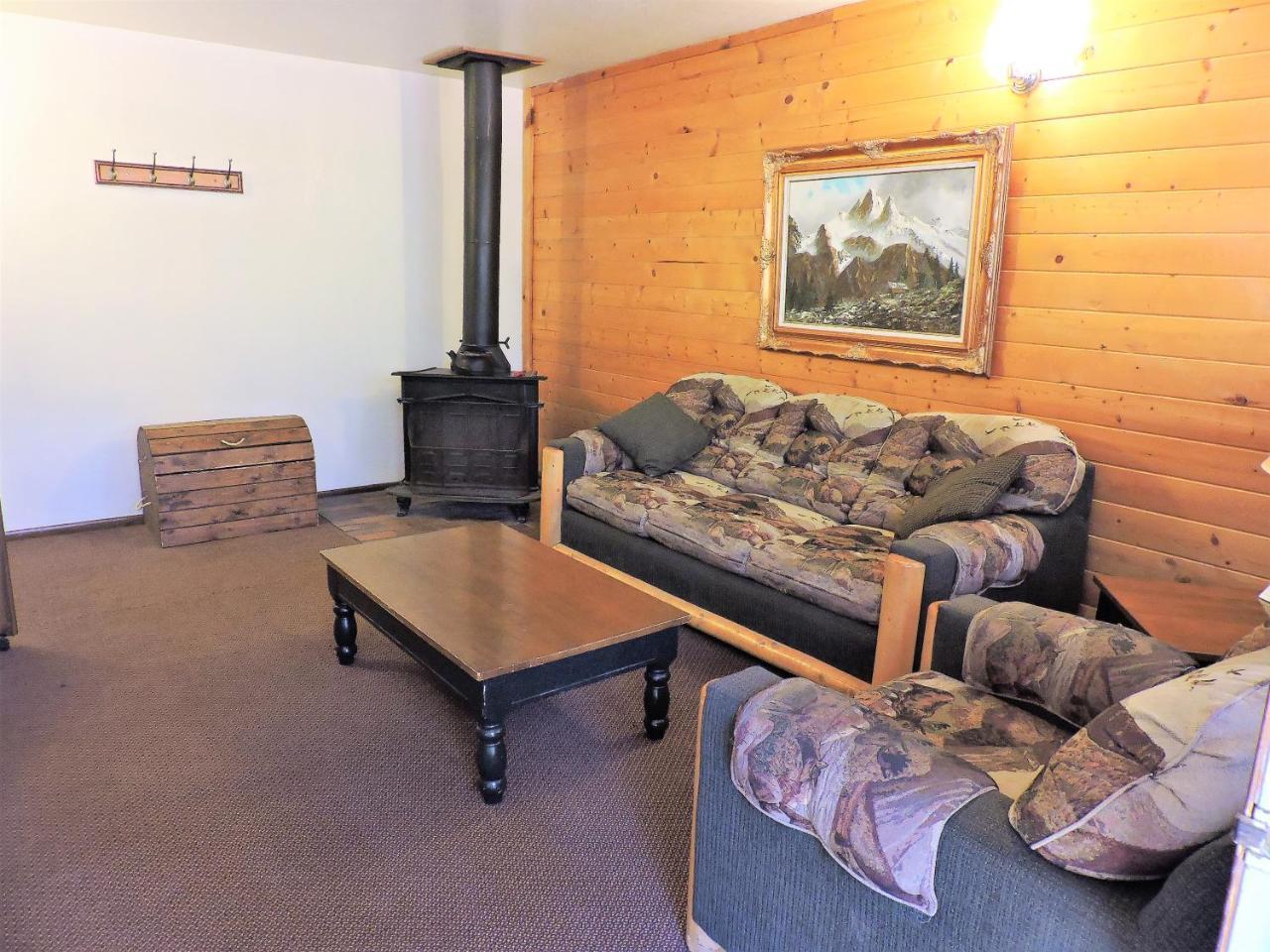 Pinewoods Resort And Rv Park Duck Creek Village Exterior foto